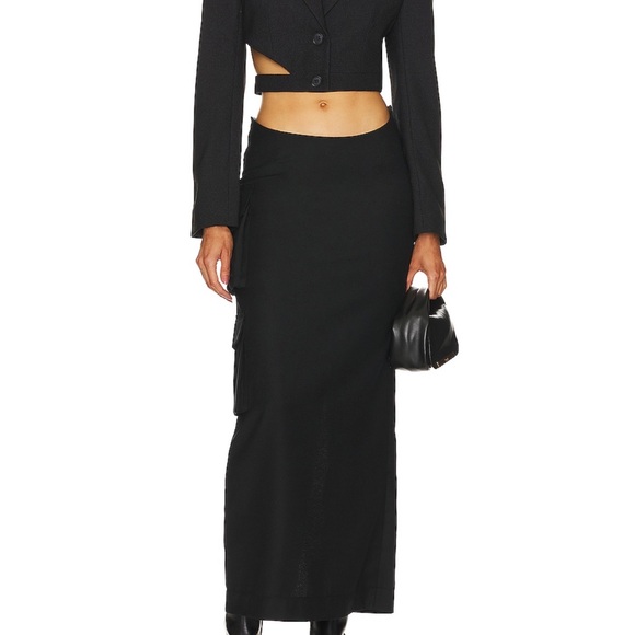 AYA MUSE BLACK STOK SKIRT🖤 - Picture 3 of 3